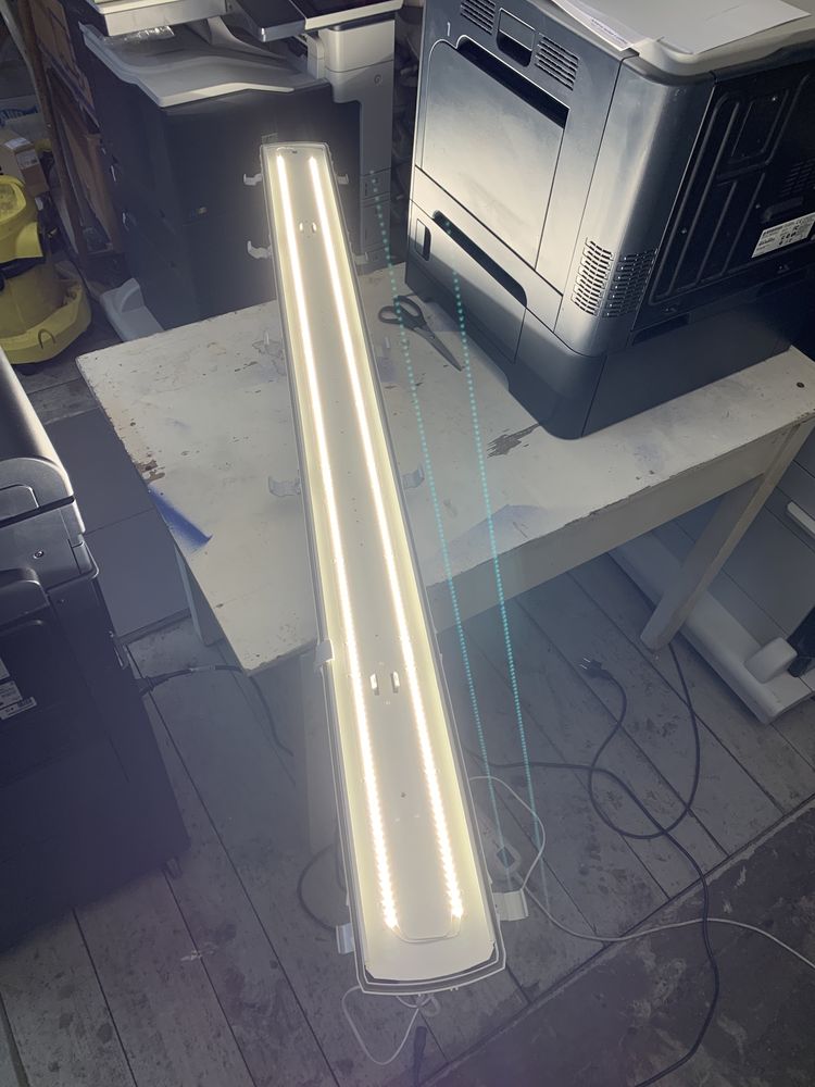 Używana  Lampa led 160 cm Fibra ip66, 74W, 4000k z demontażu