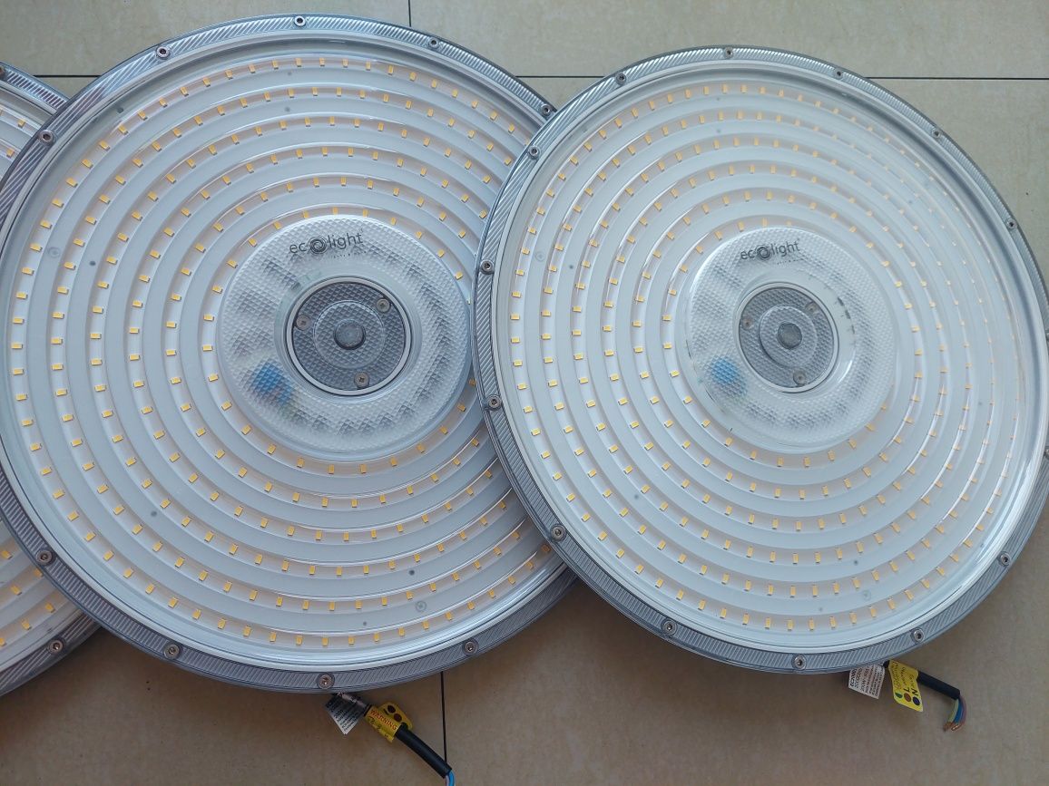 Nowe 4 lampy ledowe