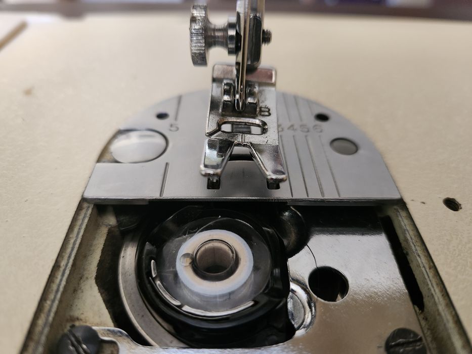 Singer máquina de costura avariada