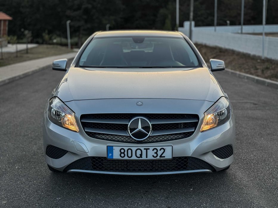 Mercedes-Benz A180 Urban Edition | Trato de Financiamento