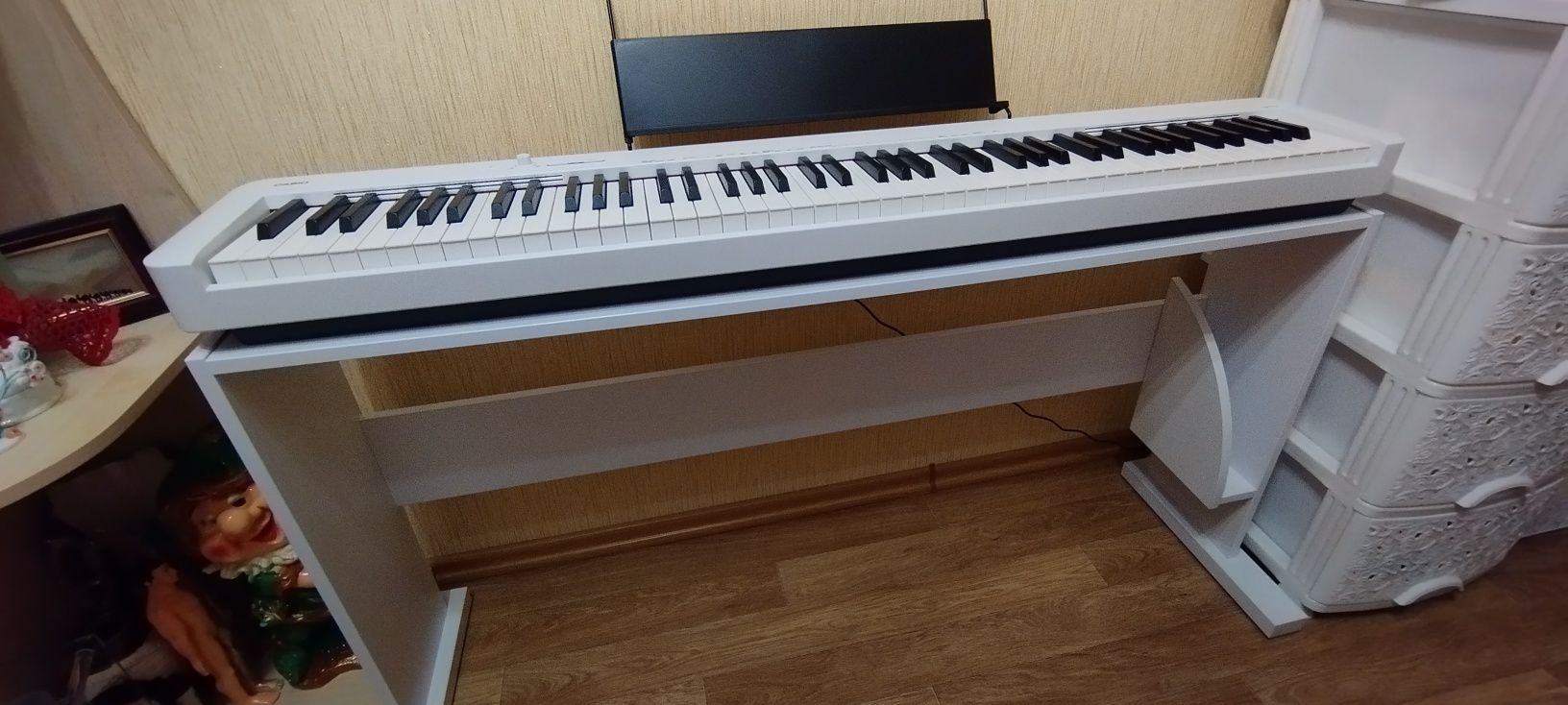 Продам стійку для піаніно Casio