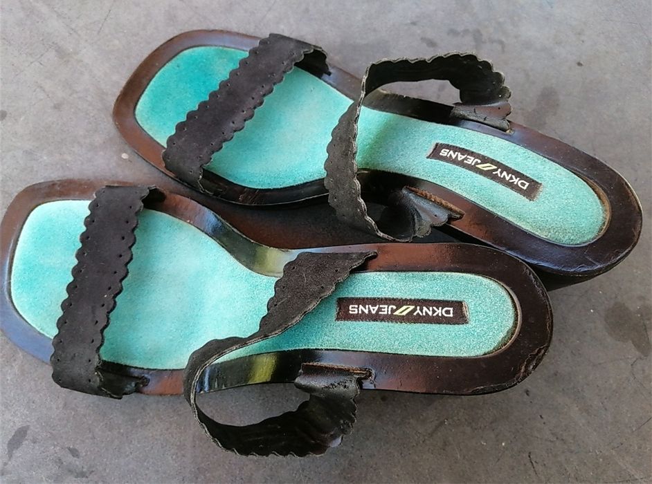 Sandálias vintage DKNY n° 38