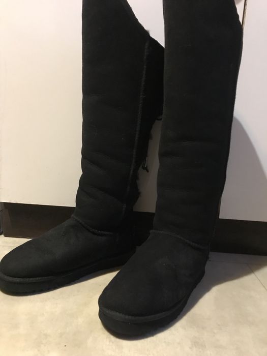 Зимові теплі високі чоботи з натуральноі замші зовні та овчини зсереди