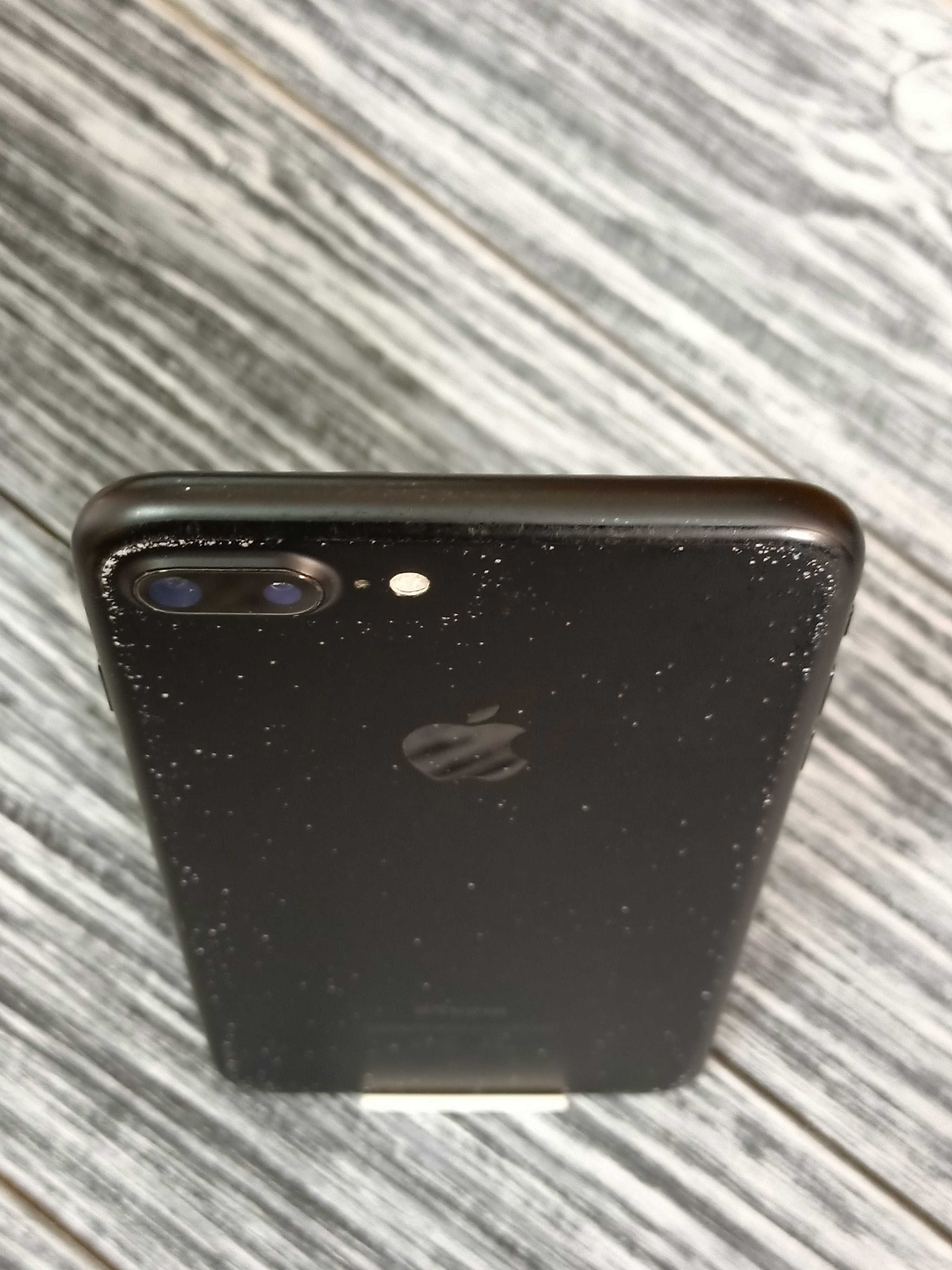 Apple iPhone 7 plus 32 Gb (85611) Neverlock Уцінка