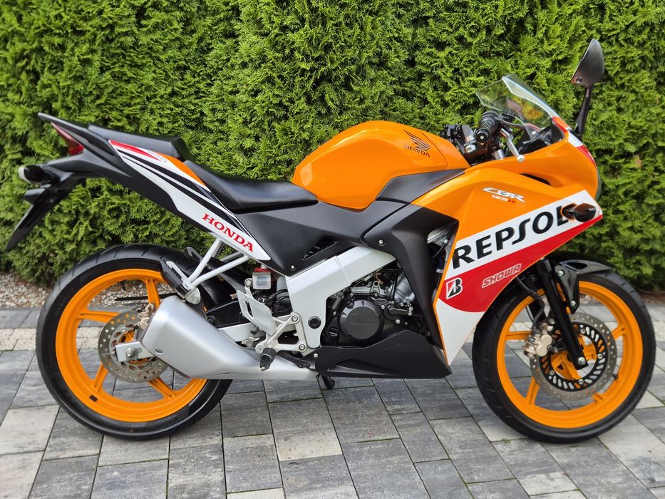 Honda CBR 125 REPSOL 2015 Mega Zadbana Kat b a1