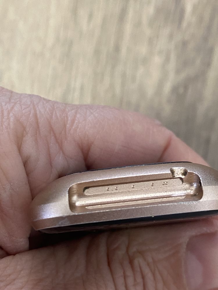 Смарт годинник Fitbit Versa 2