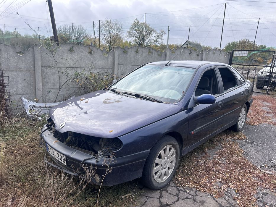 Продам рено лагуна 2002 год
