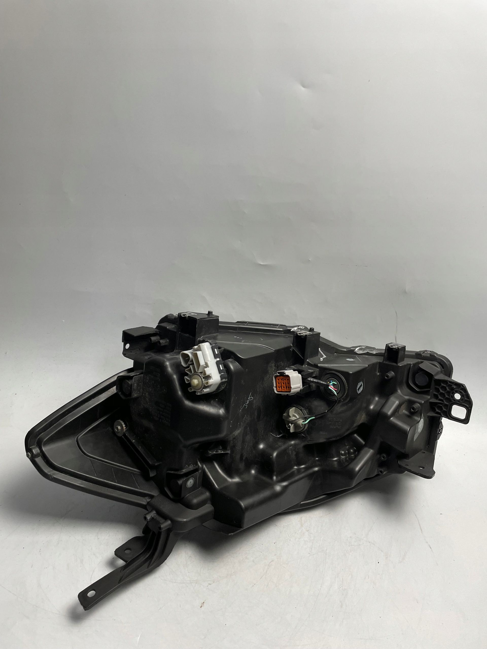 Lampa prawa Suzuki  SX4 II S-Cross LED