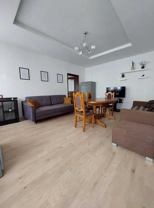 Duże 2 pokojowe wyposażone mieszkanie w centrum