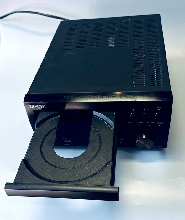 Amplituner stereo Denon RCD-M38 z wbudowanym odtwarzaczem CD, okazja!