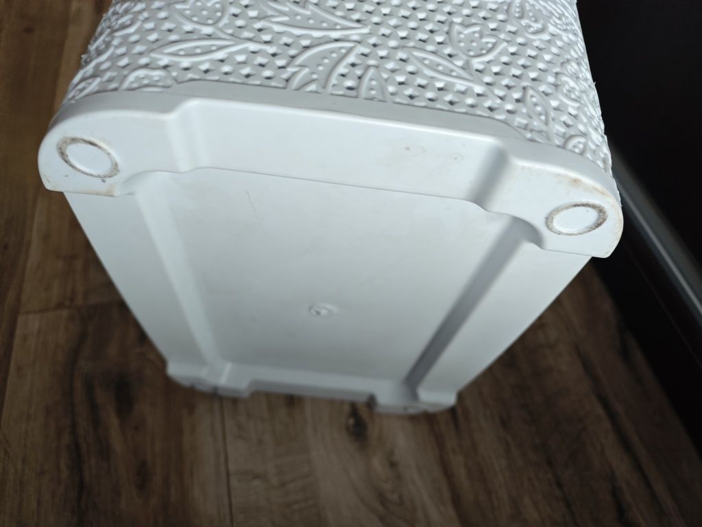 Kosz na pranie duży plastikowy