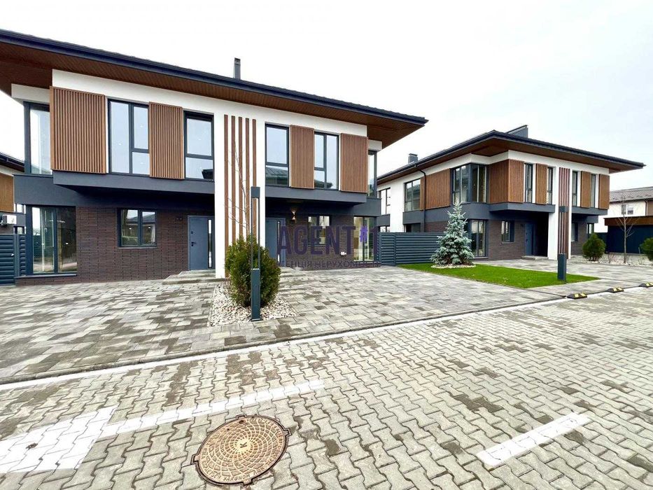 Квадрекс в збудованому котеджному містечку, Петропавлівська Борщагівка