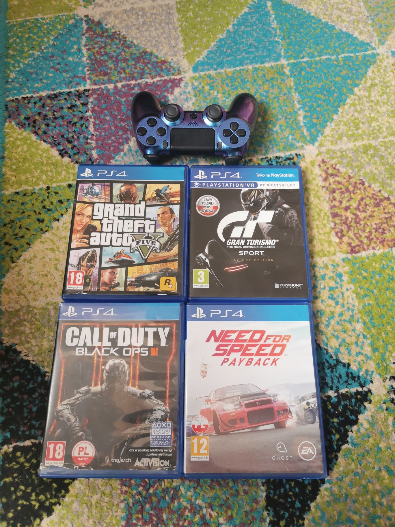 Ps 4 pro 1 Tb +3 pady