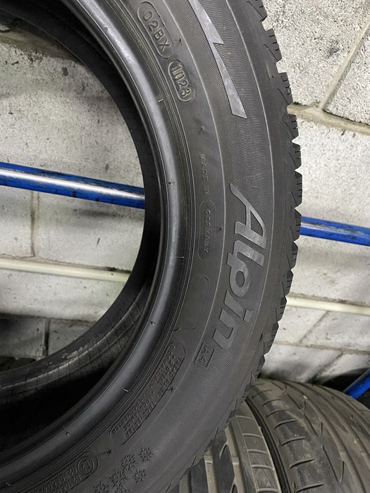 Зимові шини 215/55 R16 (93H) MICHELIN