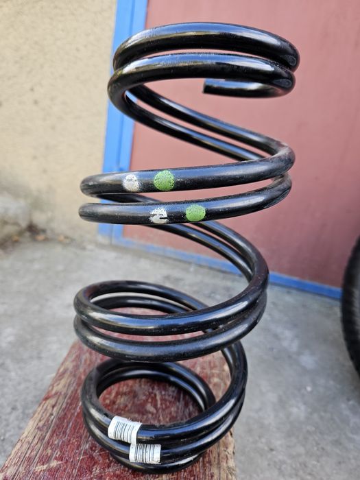 Пружини передні Skoda Superb 3, оригінал, європейки