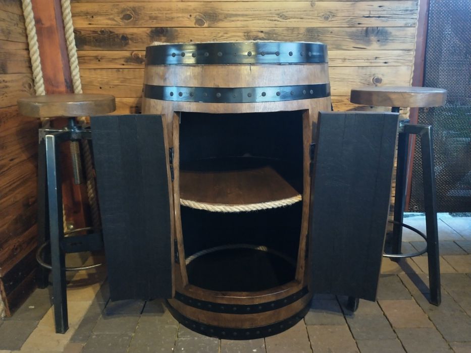 Barek z beczki dębowej po whisky