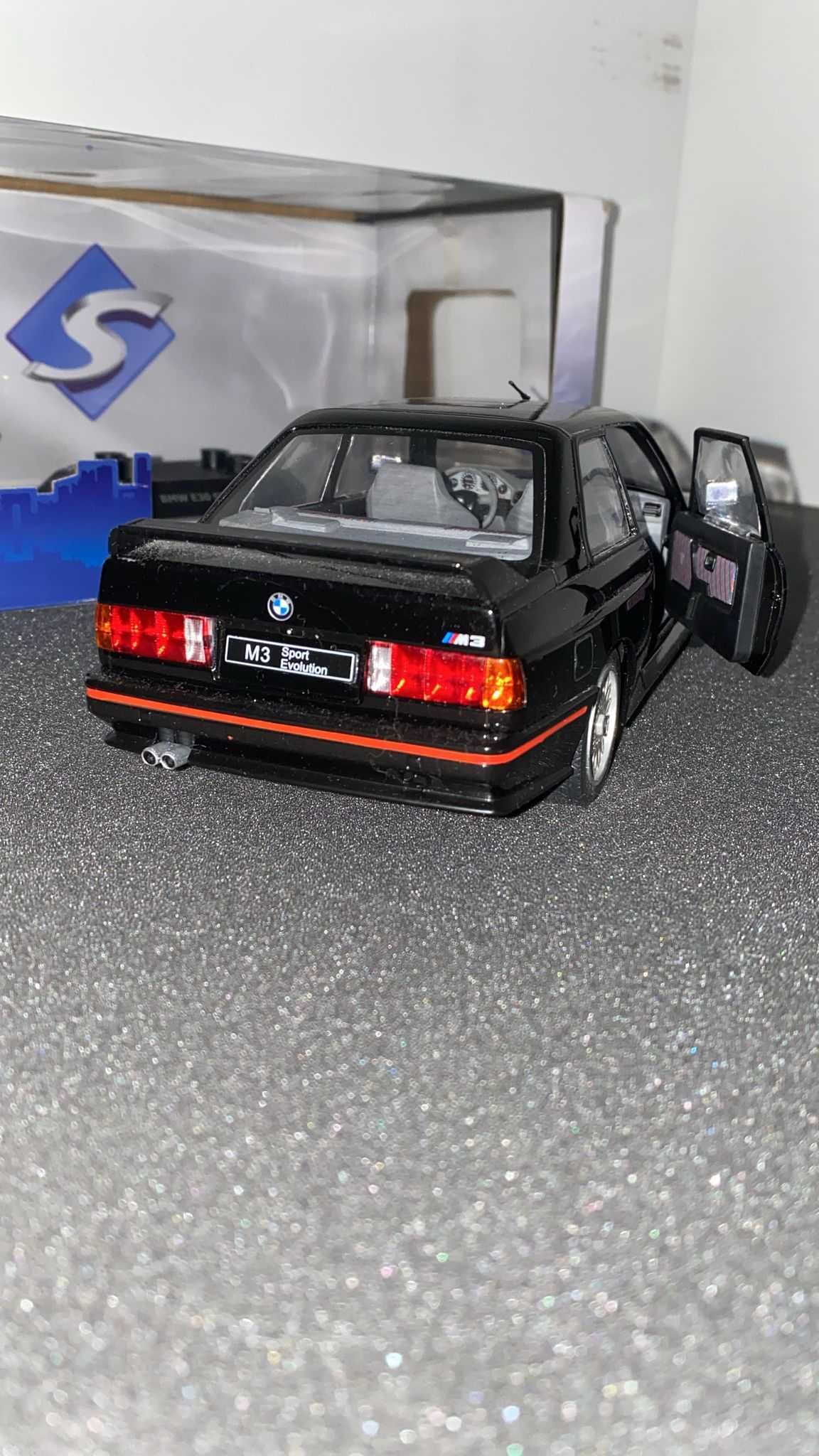 (1/18) Miniatura BMW E30 M3