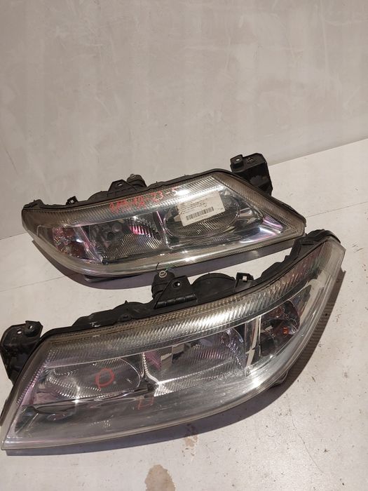 Renault Laguna II lampa przednia prawa lewa reflektor prawy lewy