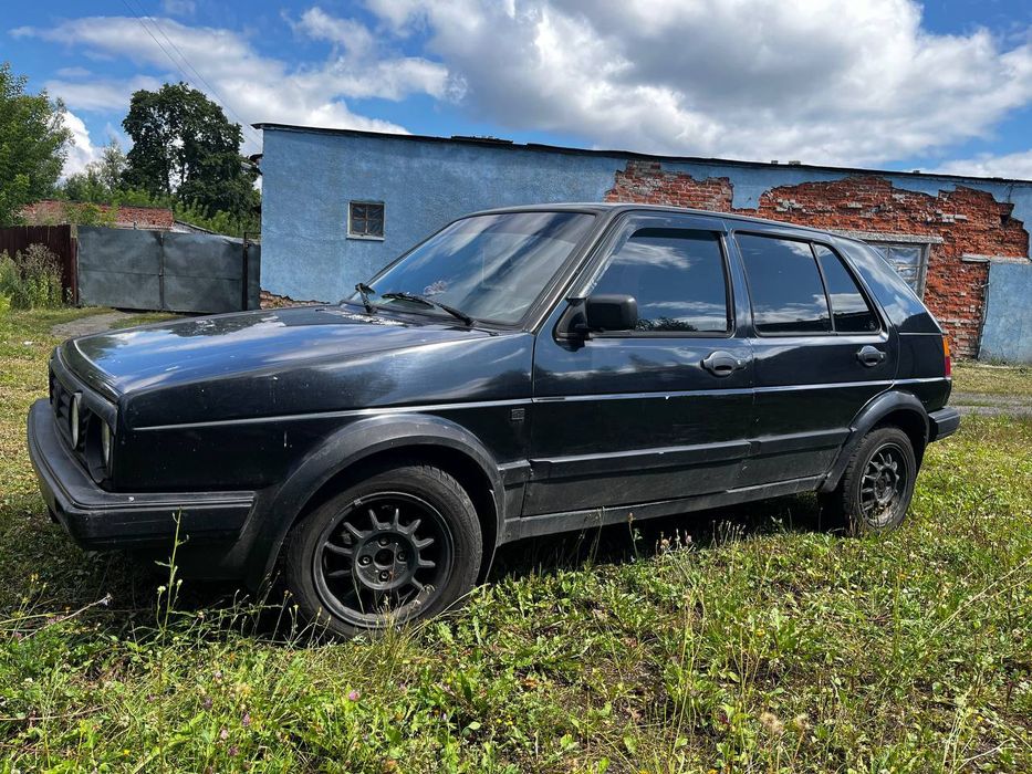 Volkswagen Golf 2