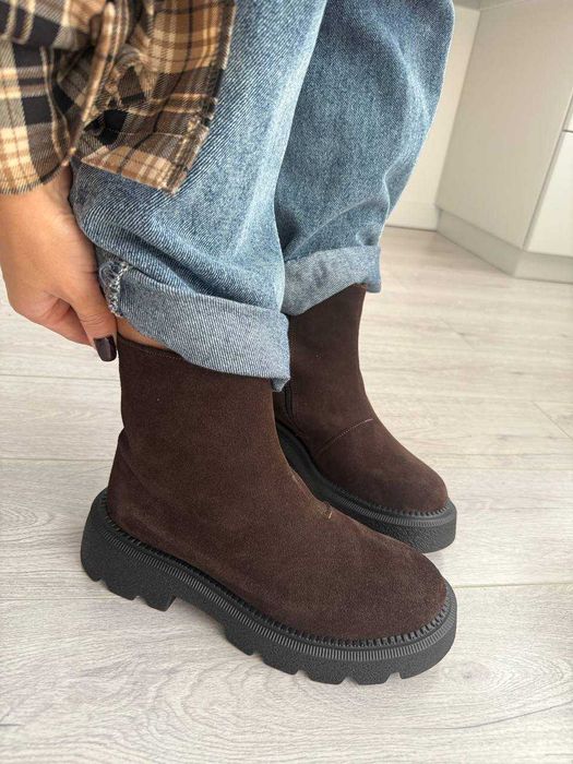 Жіночі зимові черевики на хутрі (36-40) шоколадні замшеві | Взуття