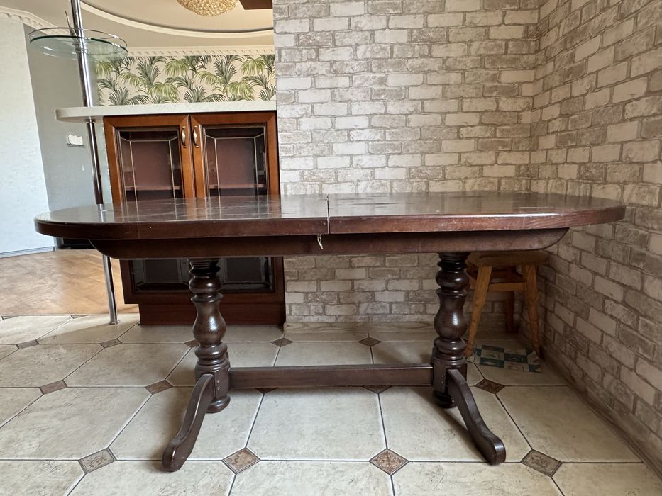 Продам кухонний стіл