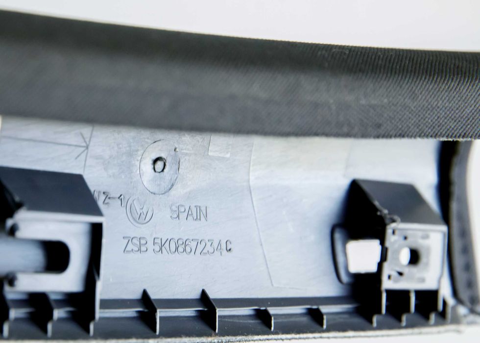 *(TOP_NOVOS)_GOLF VI e VII. PILARES PRETOS (FRENTE)