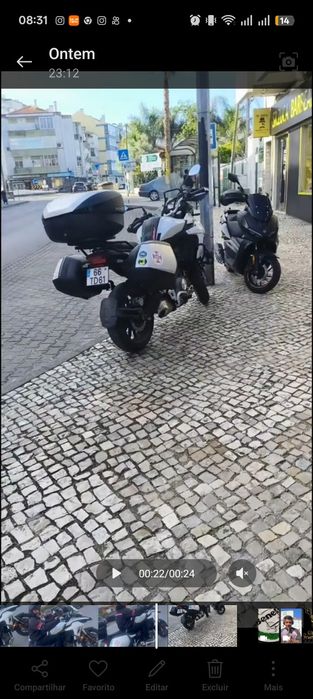 Moto Benelli  com malas