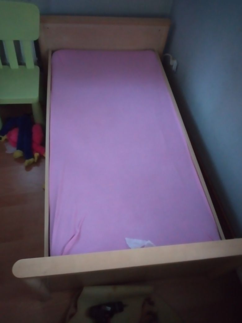 Łóżeczko dla dziecka 140x70