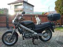 Motocykl Honda NTV 650 Revere