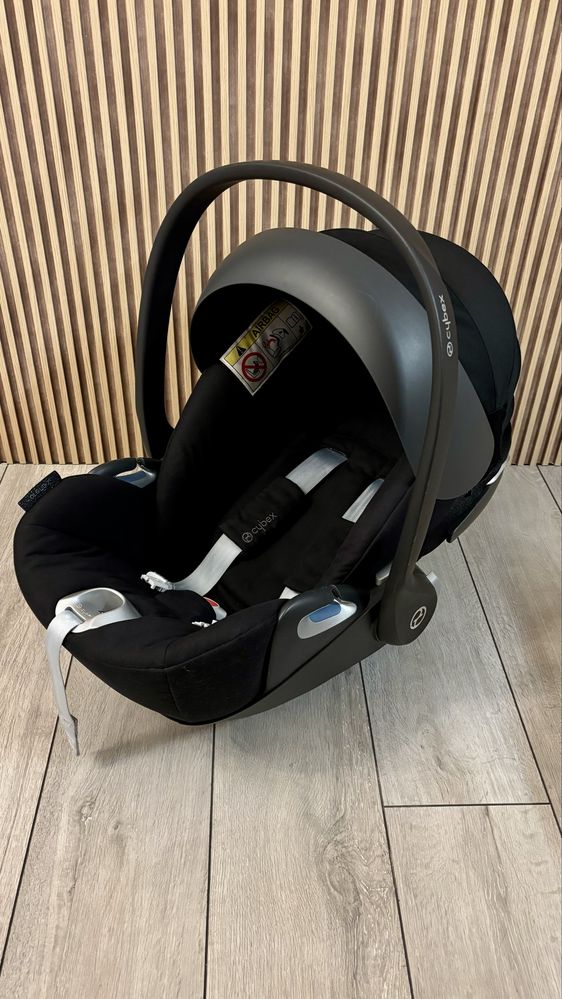 Fotelik / nosidło Cybex Z i-Size Black Deep BDB stan