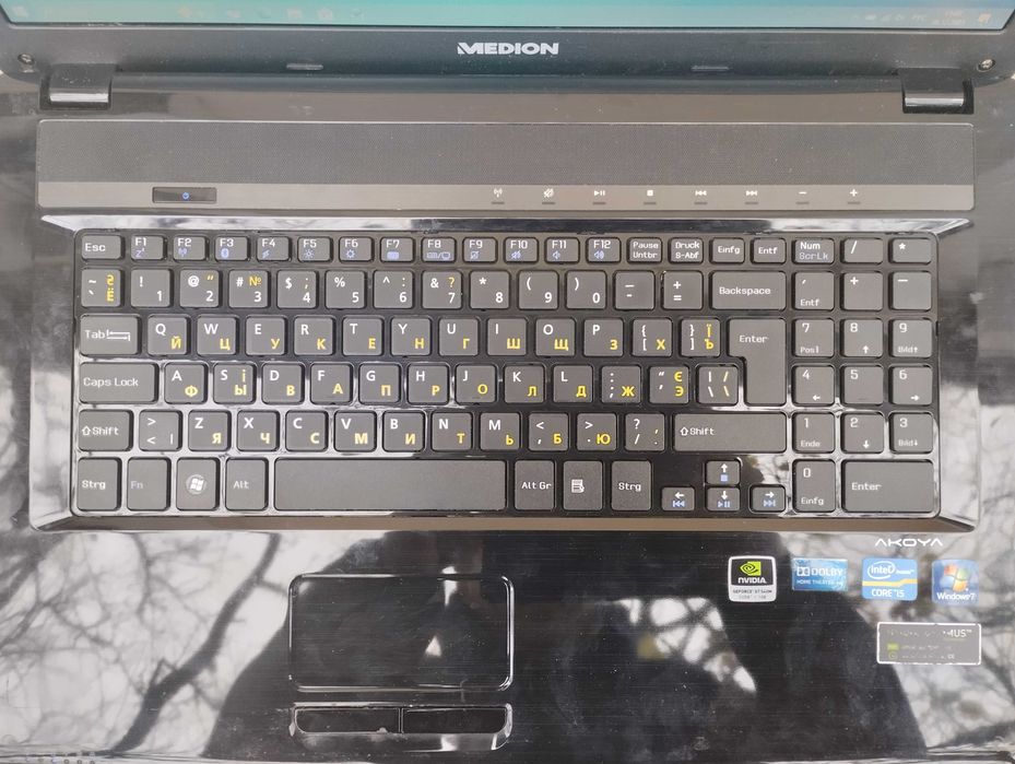 Medion P7621 (Core i5)