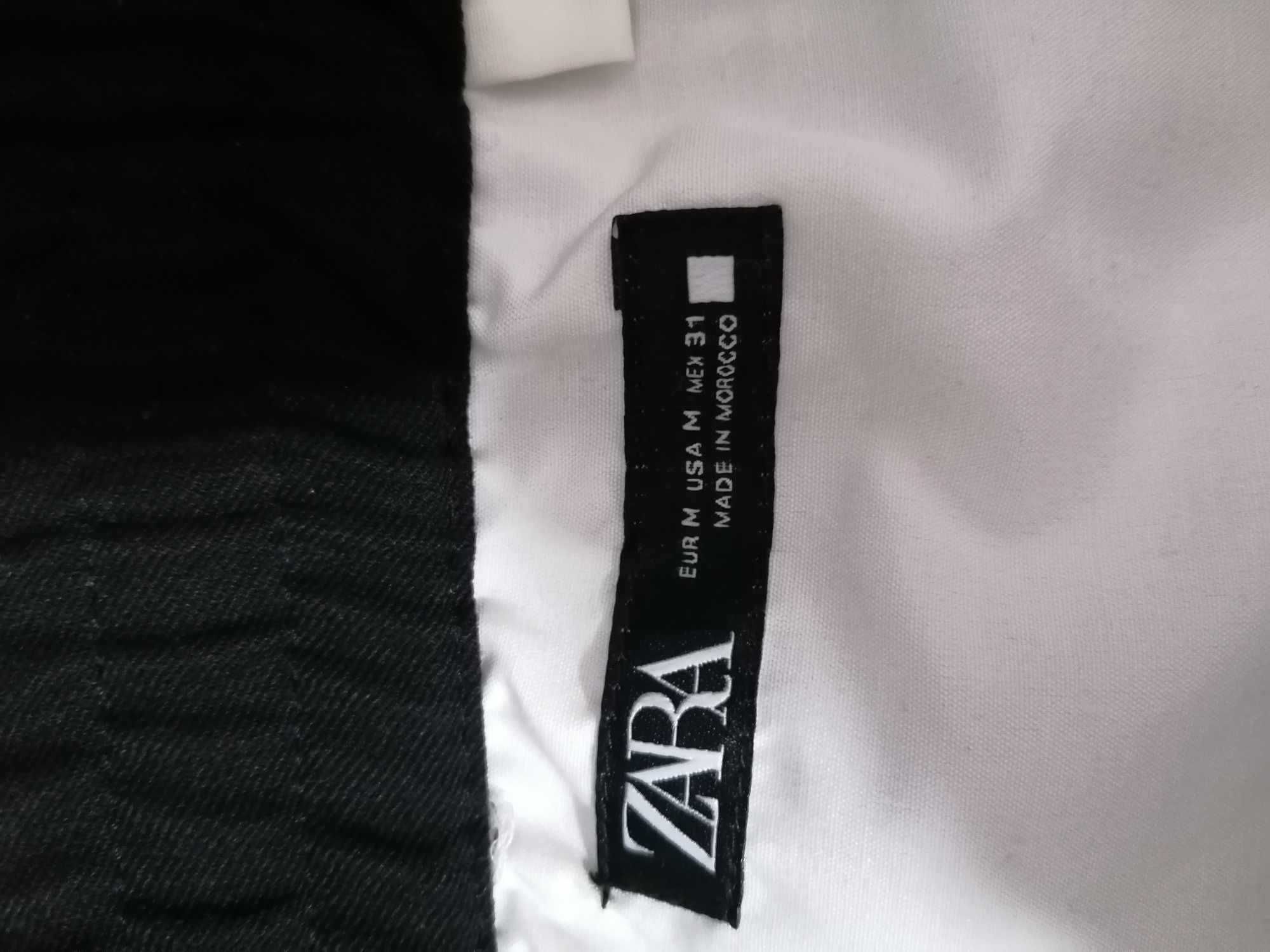 Calça preta de homem