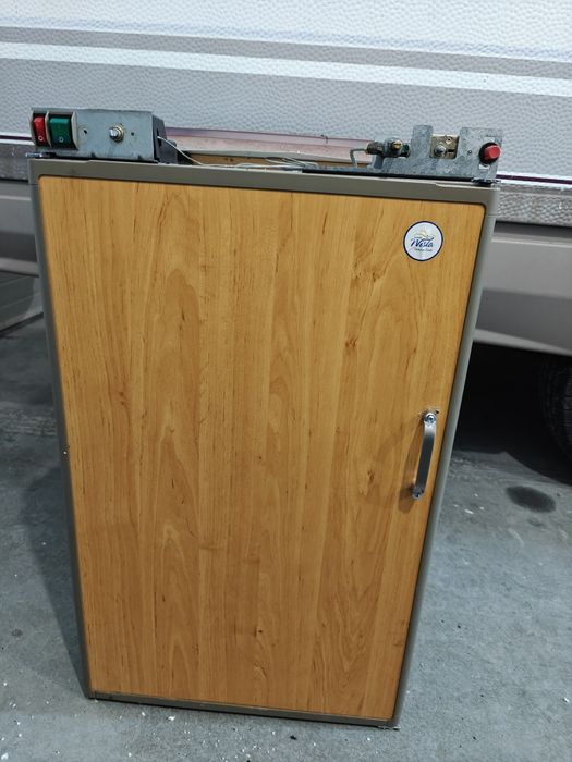 Lodówka do kampera, po serwisie, sprawna RM4280 Dometic Elektrolux