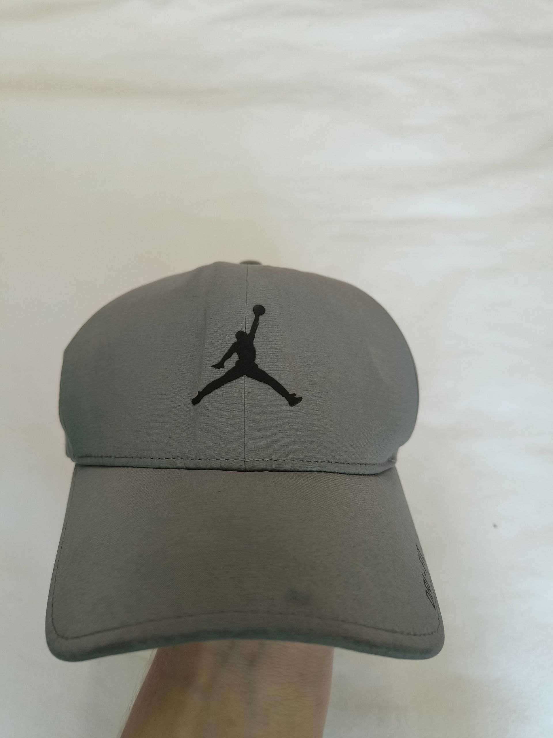 Кепка Nike jordan , шапка адідас