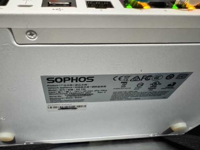 Sophos XG135 NextGeneration Firewall/Router NGFW