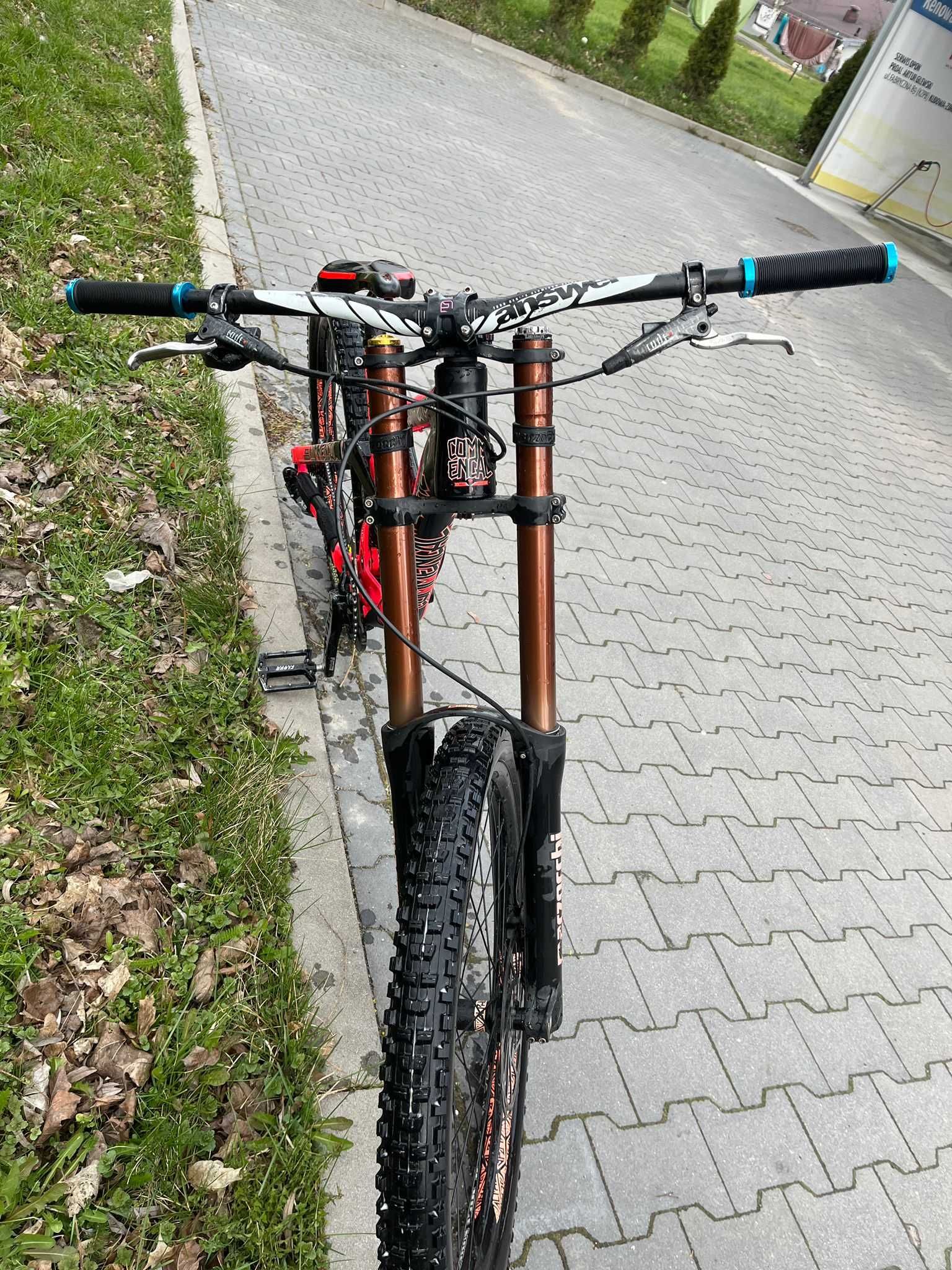 Commencal supreme v3 dh