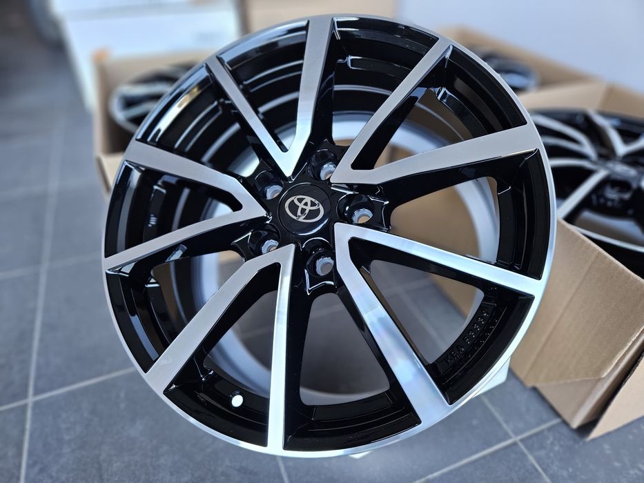 Toyota 17 " Nowe 5x114,3 Auris Corolla Avensis Yaris Cross C-HR Felgi