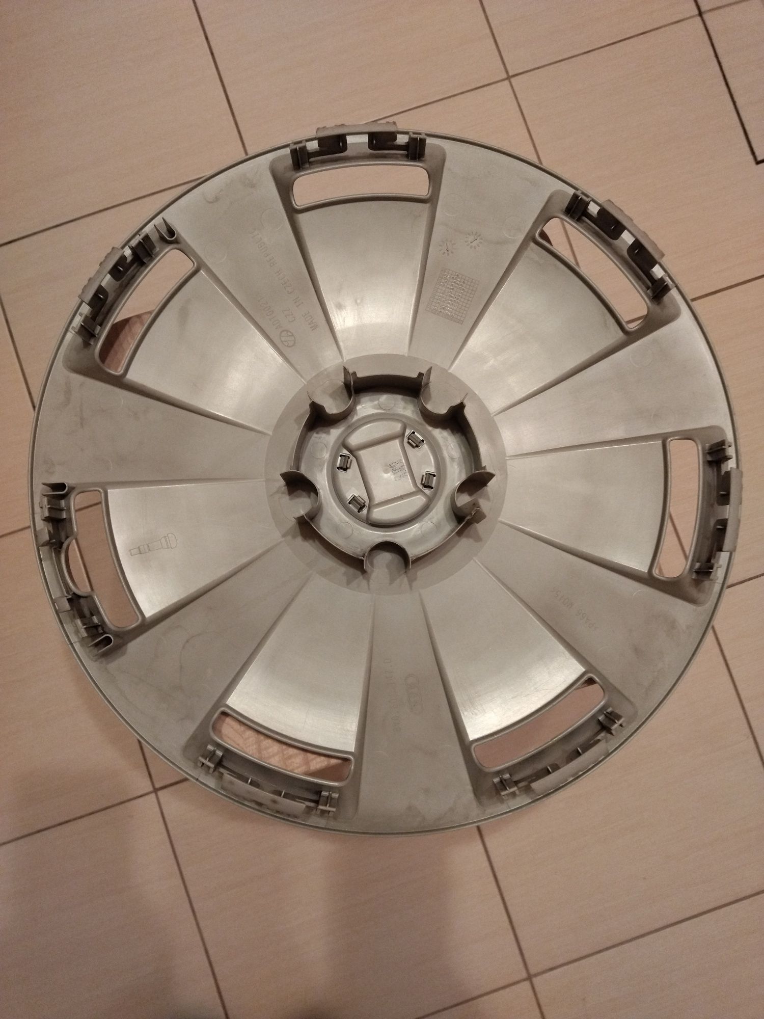 R 16 2020 р.в. Audi Ауди Ауді Ковпаки Колпаки