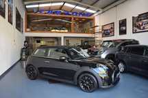 MINI 3 Portas One Blackyard