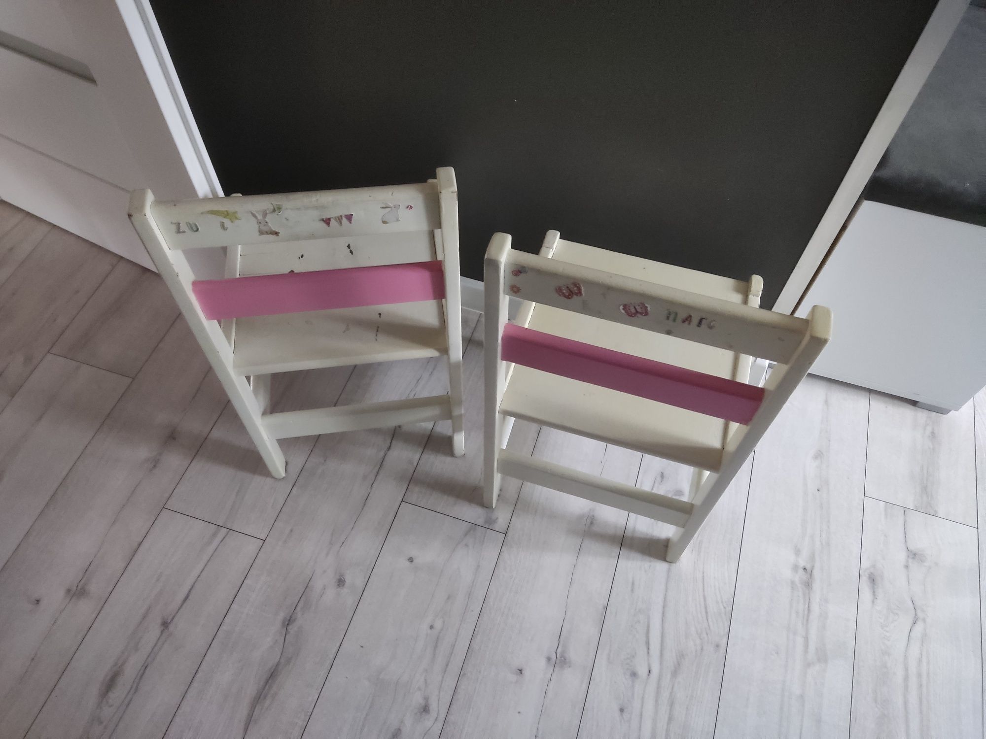 Krzesełka dziecięce drewniane