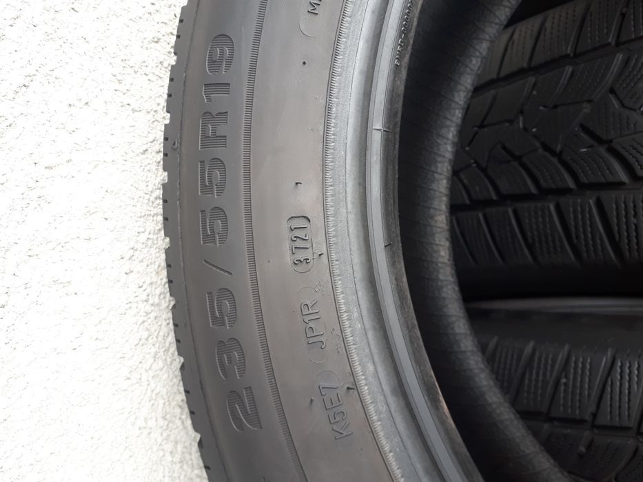 Зимові шини 235/55 R19 Dunlop winter sport 5 suv