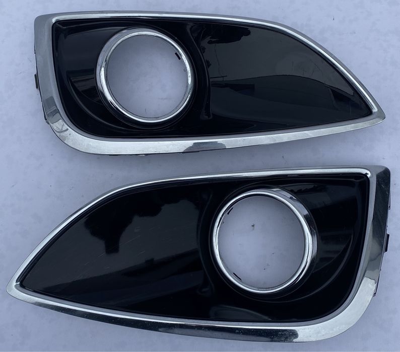 Hyundai IX35 kratka ramka halogenu