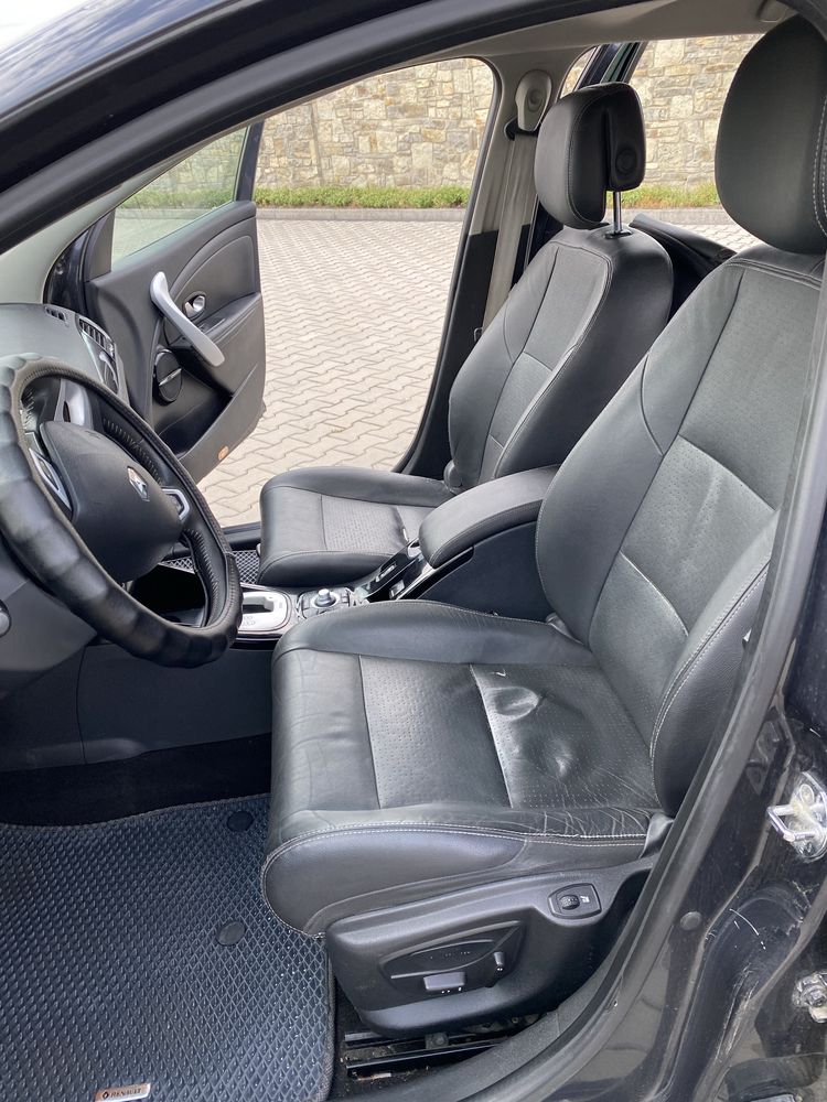 Renault Megane 1.5 dCi • Автомат • Шкіра • Люк • Універсал