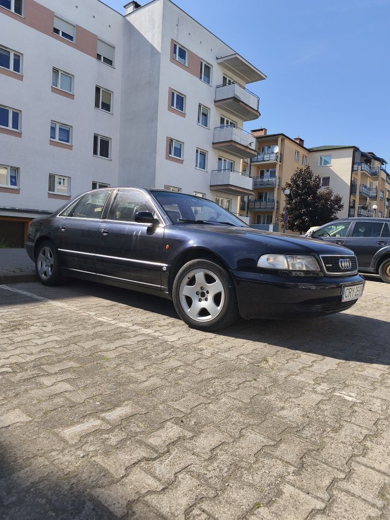 A8 D2 3.7 quattro LPG - uszkodzona