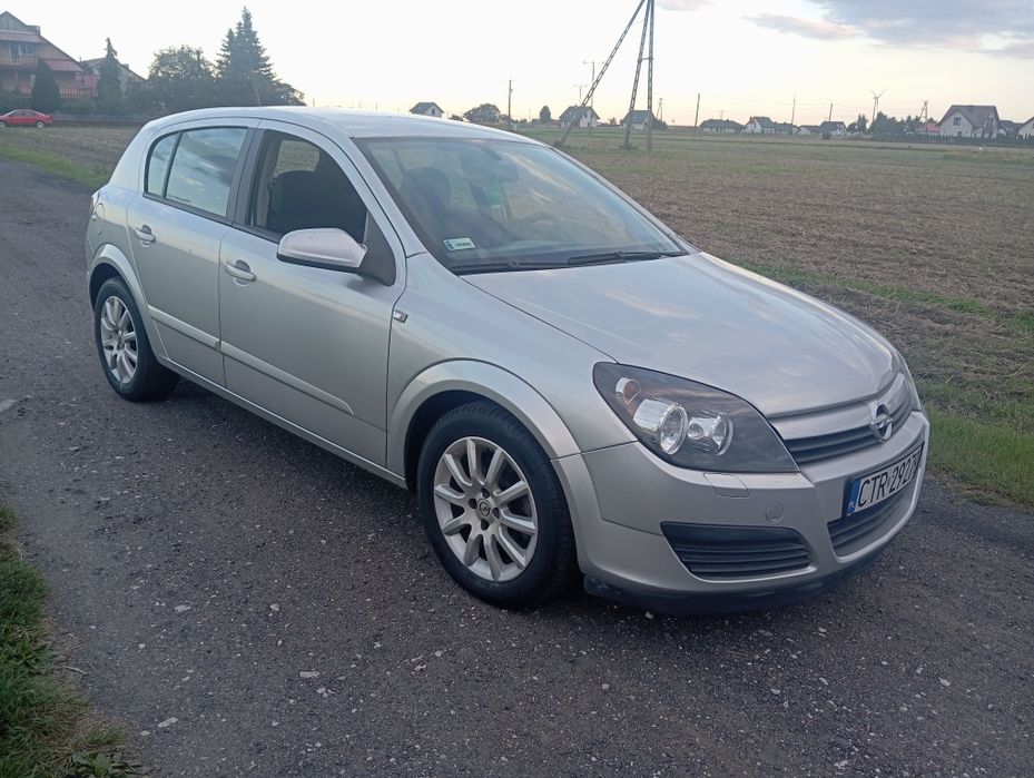 Astra H 1.6  Fajny stan Bez rdzy ! Aktualne!!