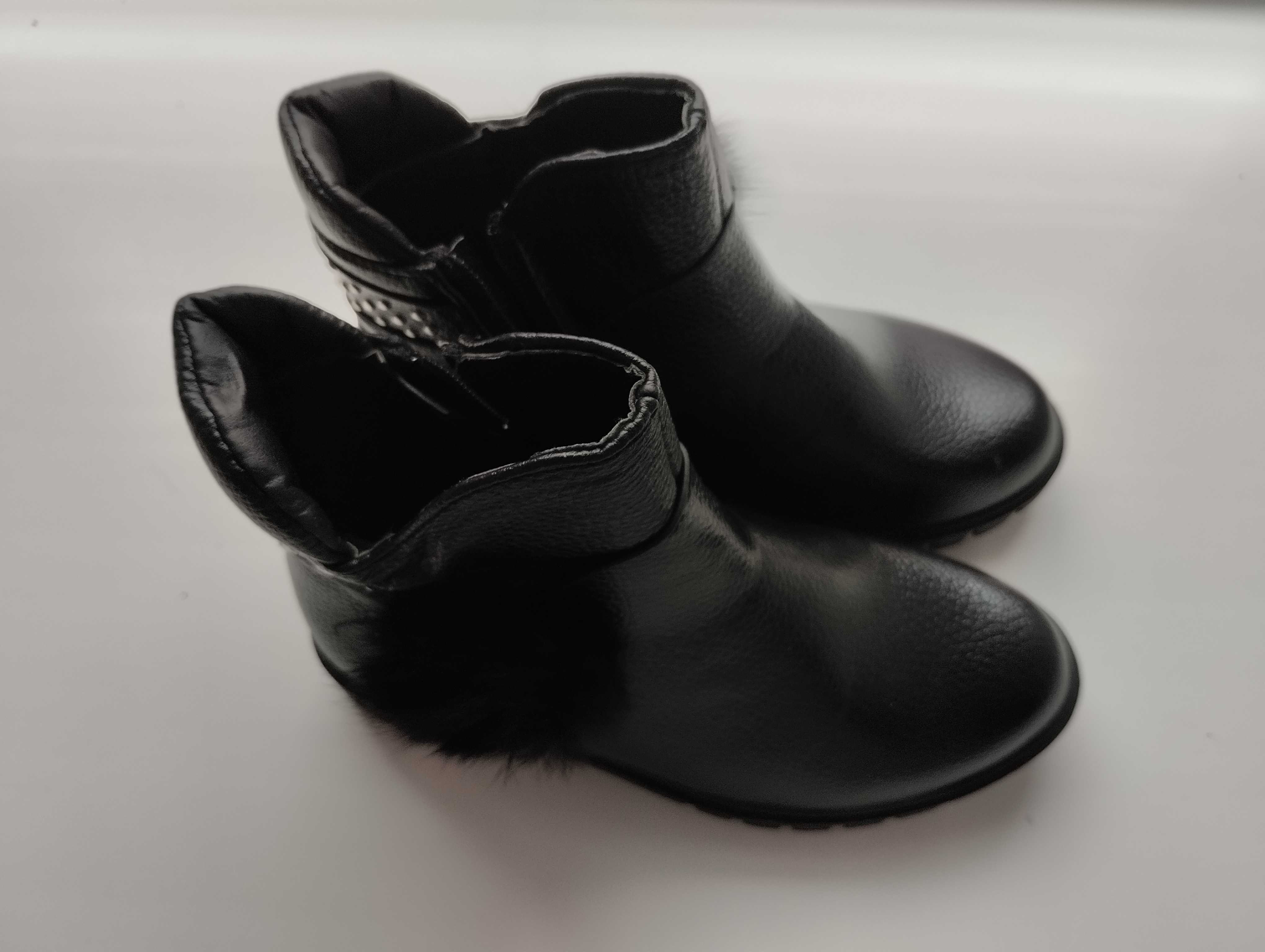 Черные ботинки для девочки