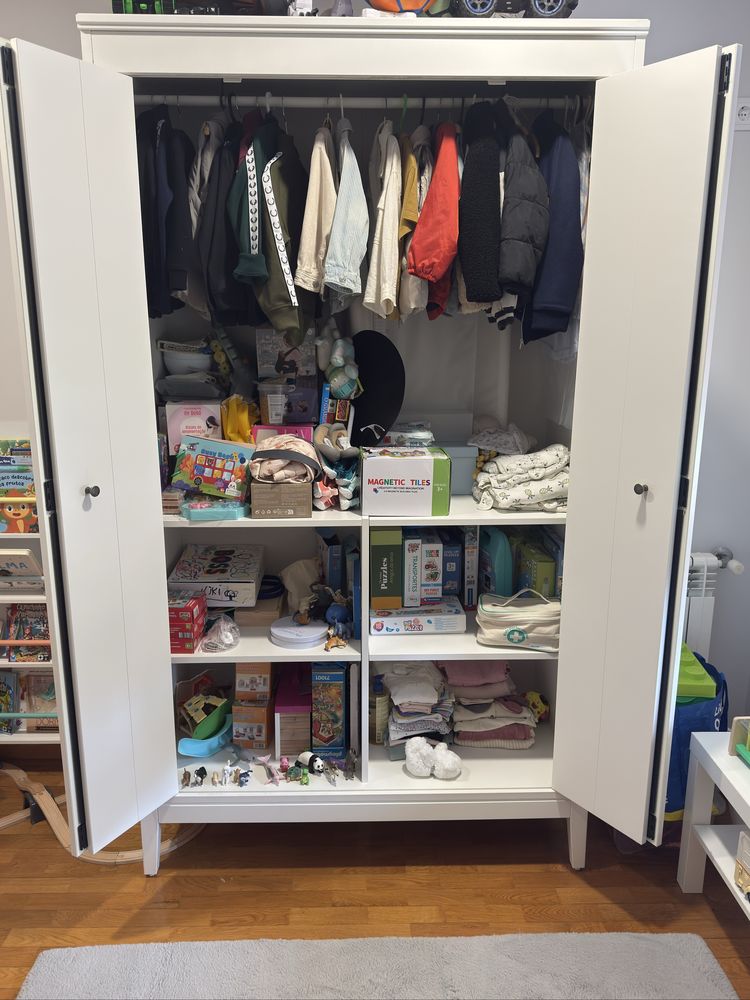 Roupeiro branco c/novo 160€