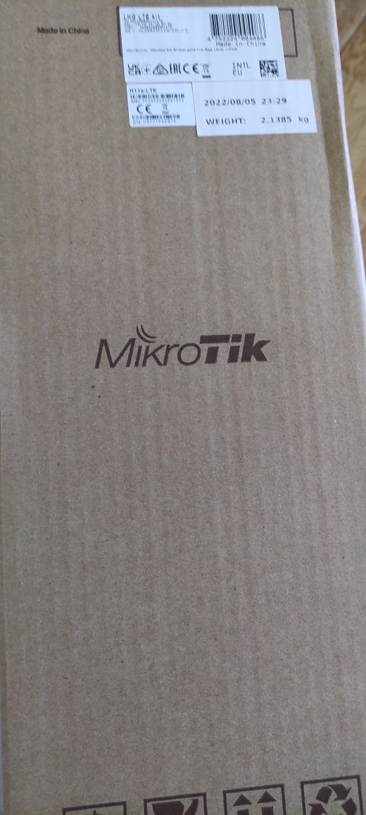 Внешняя точка доступа MikroTik LHG LTE with 17dBi (RBLHGR&R11e-LTE)