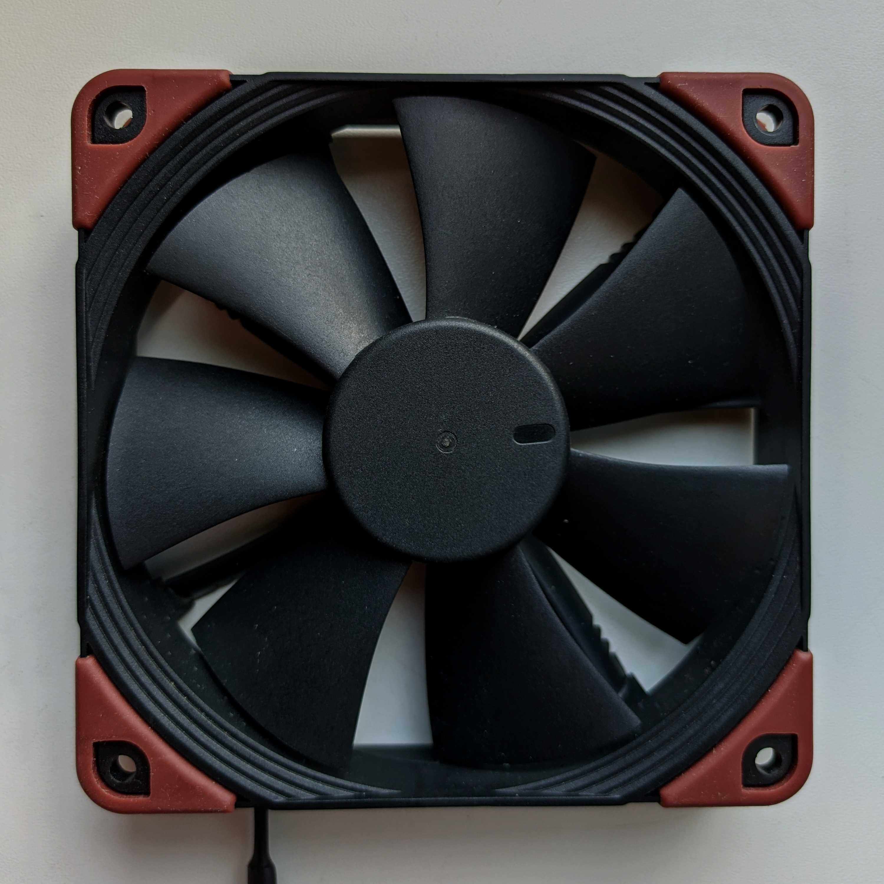 Вентилятор Noctua NF-F12 industrialPPC-2000 PWM 4-pin, IP67 (Идеал)