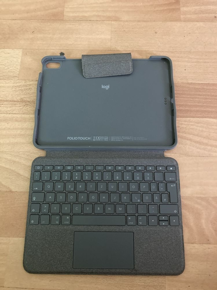 Logitech etui na tablet